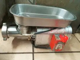 Dijual: Mesin Giling Daging Listrik B.U
