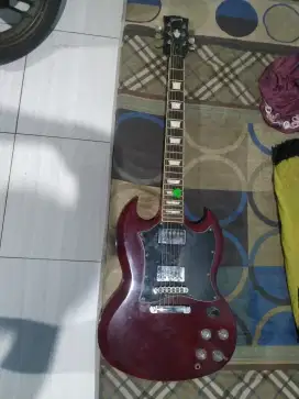 Di Jual Gitar model Gibson SG (Bekas)