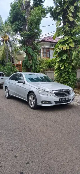 Mercedes benz e250 avantgarde 2010 low km
