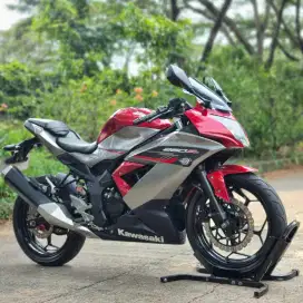 KAWASAKI NINJA MONO 250 SL 2018 MAROON KM 11K GRESS PAJAK HIDUP