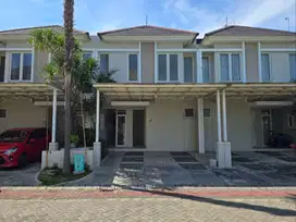 Rumah Suvadiva Pakuwon City  MINIMALIS SIAP HUNI