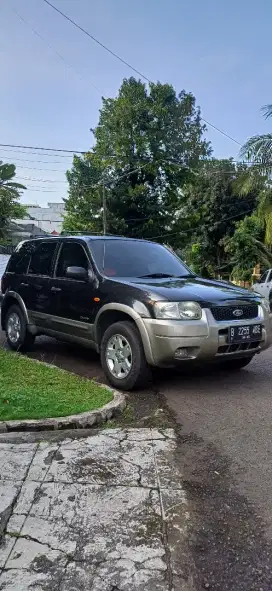 Ford escape 2,3 XLT 2005 good condition