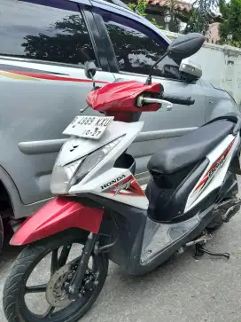 Busmillah jual honda beat esp thn 2015