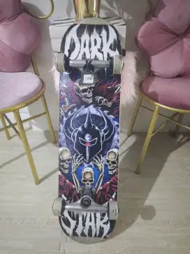 SKATEBOARD DARKSTAR