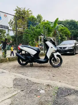 Yamaha Lexi 125cc Std Bluecore Fi Tahun 2021