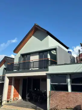 Rumah 1 lantai konsep mezanine