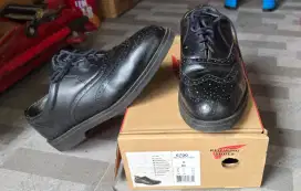 Sepatu Safety Red Wing Stylish