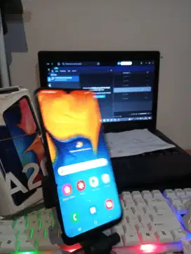 Samsung a20 3/32