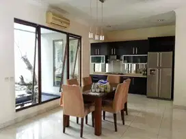 Dijual Rumah Estetik ada kolam ikan Vermont Parkland, BSD City