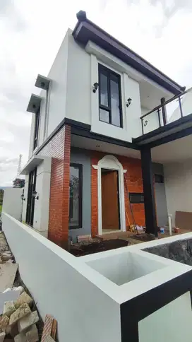 DIJUAL VILLA dekat alun alun kota batu malang