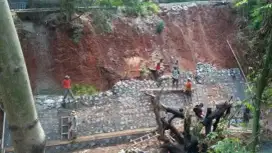 Pondasi turab land clearing cut & fill bongkaran bangunan rumah aspal