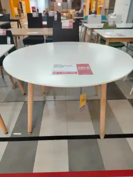 Meja Makan Bulat Sheryl Round Dining