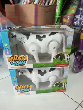 Mainan anak sapi baterai