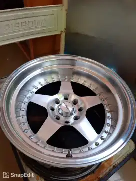 Velg bekas merek Exe Pegasus pxd 4x100
