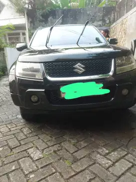 Dijual Suzuki Grand Vitara 2011