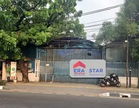 Gudang luas harga murah di jalan utama Pulogadung Jaktim