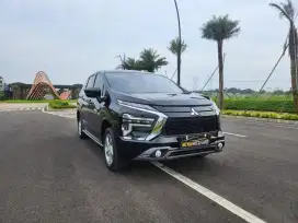 Xpander Sport 1.5L AT 2022 warna hitam