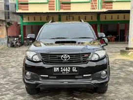 TOYOTA FORTUNER TRD VNT A/T 2015
