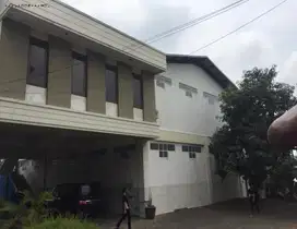 Ex Pabrik minuman kesehatan, Strategis, Nol Jalan