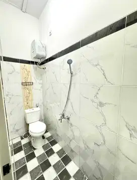 RUMAH KOS 3 LANTAI 15 KT 15 KM MURAH DEPAN UMM KOTA MALANG