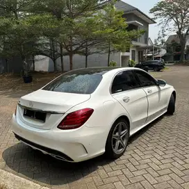 Mercedes-Benz C300 2017 Bensin