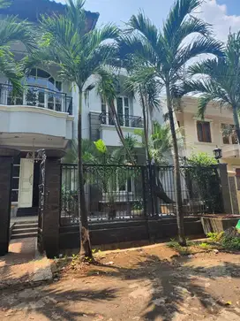 Dijual Rumah Mewah Daerah Cibubur Jakarta Timur