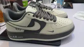 Di jual size 38 ,insol 24cm