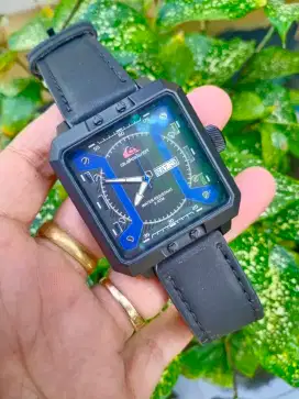 Jam pria Quiksilver kotak