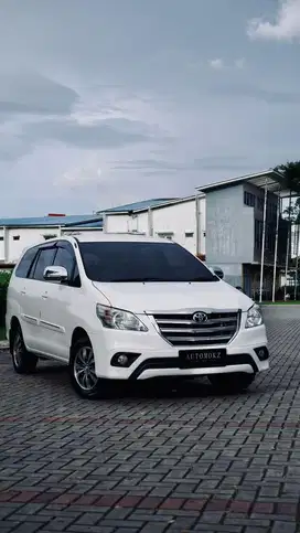 Innova G 2.5 AT diesel 2015
