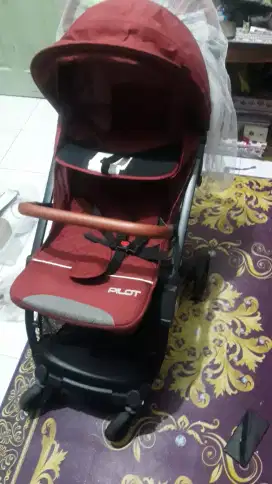 Stroller bayi bekas