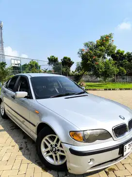 BMW 318i E46 AT