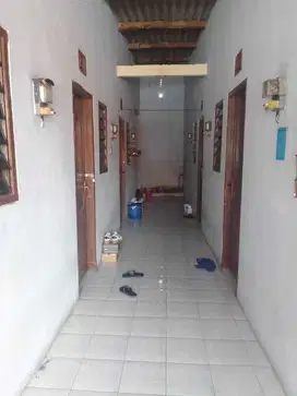 Rumah Kost Tenggilis Aktif 2lt Full Penghuni 5 menit ke Ubaya Hrg 1Man