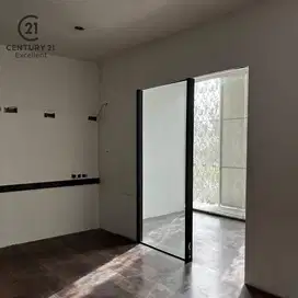 Disewakan Unit Retail Space di Plaza Kemang Jakarta Selatan
