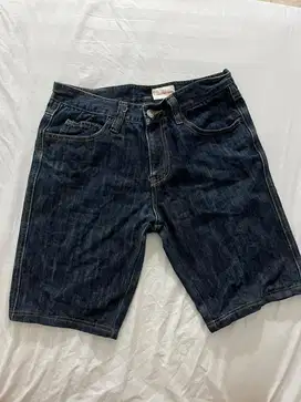 Celana Jeans Pendek Calvin Klein