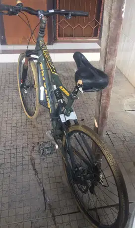 Alat olah raga /sepeda