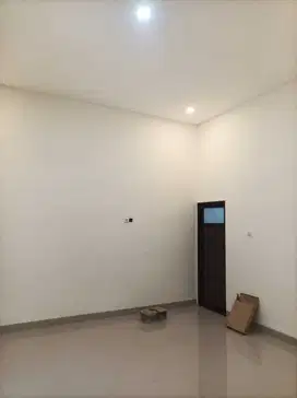 Manyar Baru Renov Luas Hampir 250 Siap Huni Granit