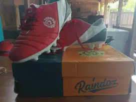 Jual sepatu sepakbola RAINDOZ no minus gak pernah dipakai main.