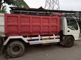 DUMP TRUK ISUZU 2012