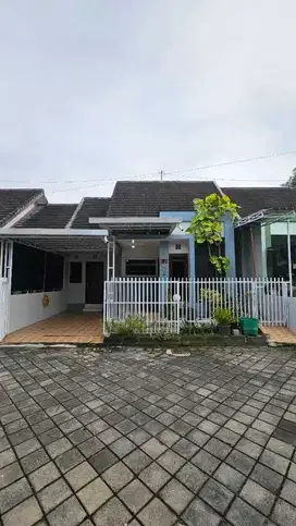 Rumah dalam perumahan di maguwoharjo dekat kampus upn amikom