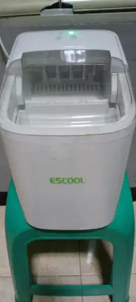 MESIN PEMBUAT ES BATU KRISTAL