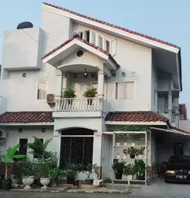 Dijual Rumah Hoek Puri Intan Kelapa Gading Jakarta Utara