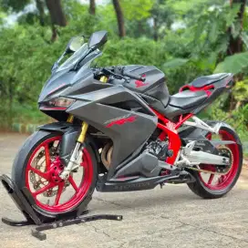 HONDA CBR250RR NON ABS 2018 BLACK KM 11K ONLY PAJAK HIDUP