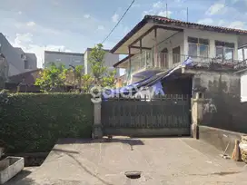RUMAH PULAU MALUKU DAUH PURI DENPASAR, BALI