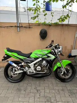 Kawasaki Ninja 150 SS (KR150N)