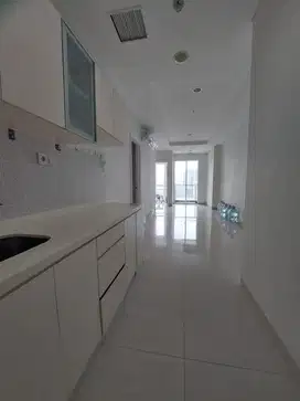 Apartemen Mediterania 2 Tanjung Duren 2+1 BR semiFurnish Bagus