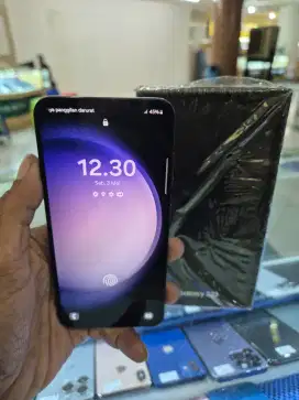 Samsung S23 8/256