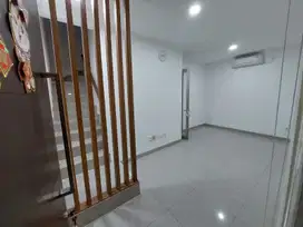 DIJUAL RUMAH 3 LT ARALIA PIK 2 UK 6x10 ADA AC HORDEN KITCHEN SET SHM