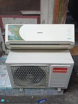 Ac 1/2 pk low Watt merk Sanken 300 W
