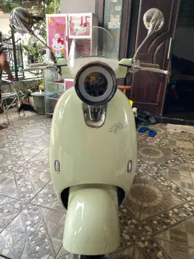 SEPEDA LISTRIK OFERO LIKE NEW