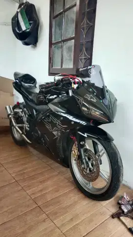 Yamaha R15 V2 thn 2016 akhir (Nego)